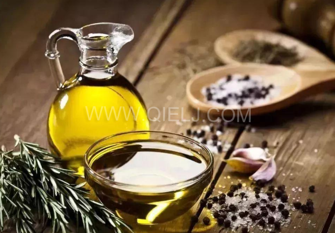 怎樣健康的選擇食用油？企鵝糧油機械為您簡單講述(圖1)